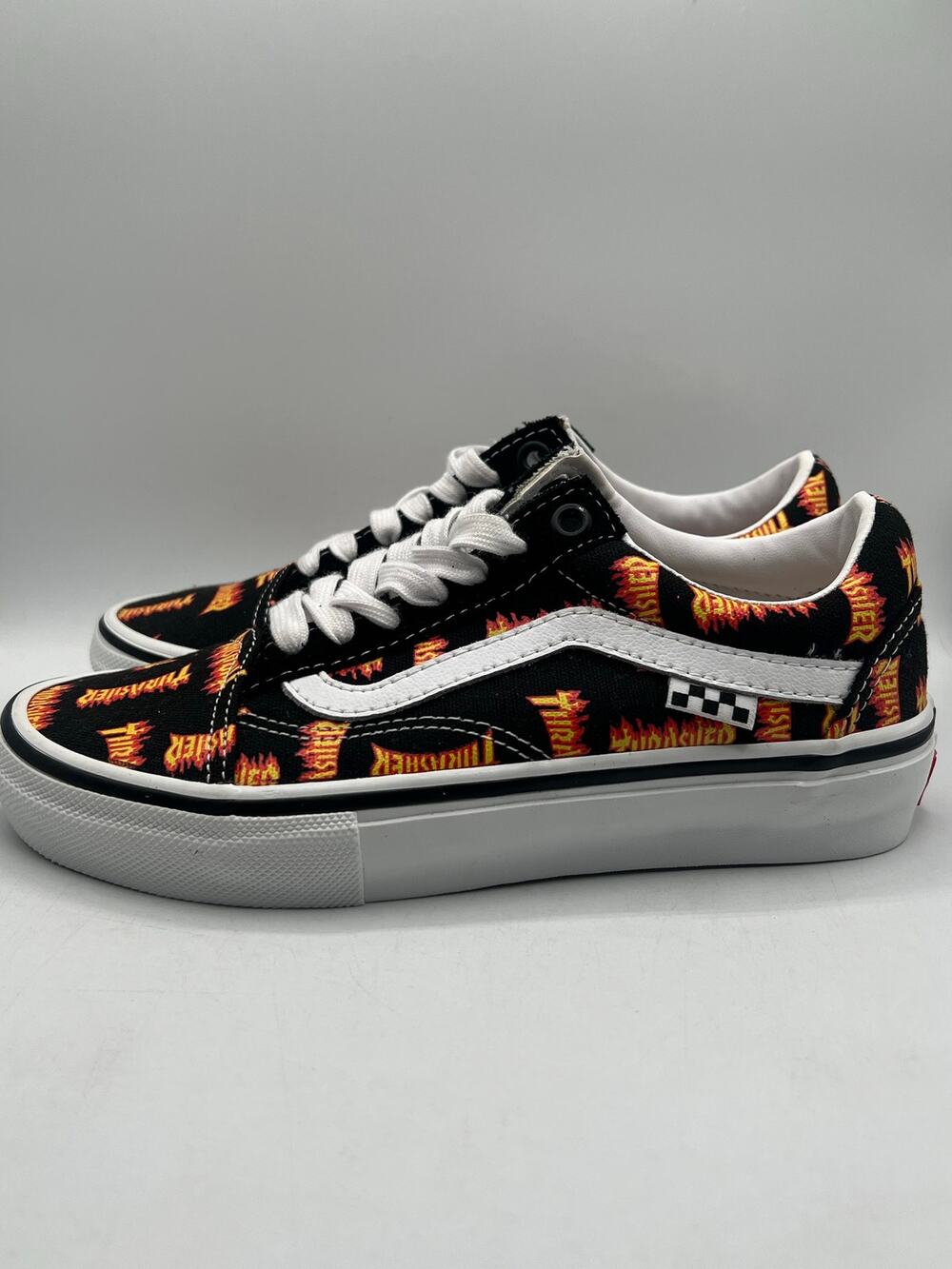 VANS x Thrasher Old Skool Skate Low Top Black 4.5 men’s/6 women’s